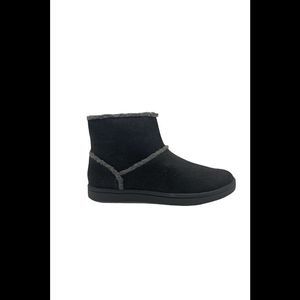 CLOUDSTEPPERS by Clarks Faux Fur Ankle Boots Step Glow Rose Black - Medium